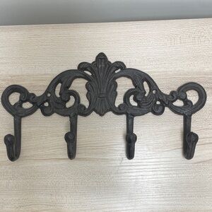 “Vintage” Farmhouse Wrought Iron Black Wall Hook Rack